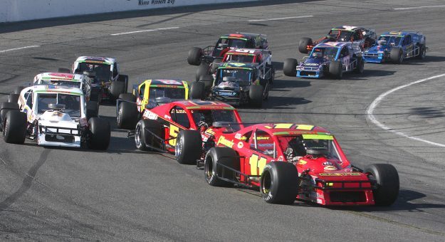 NASCAR Whelen Modified Tour Returns To South Boston ...